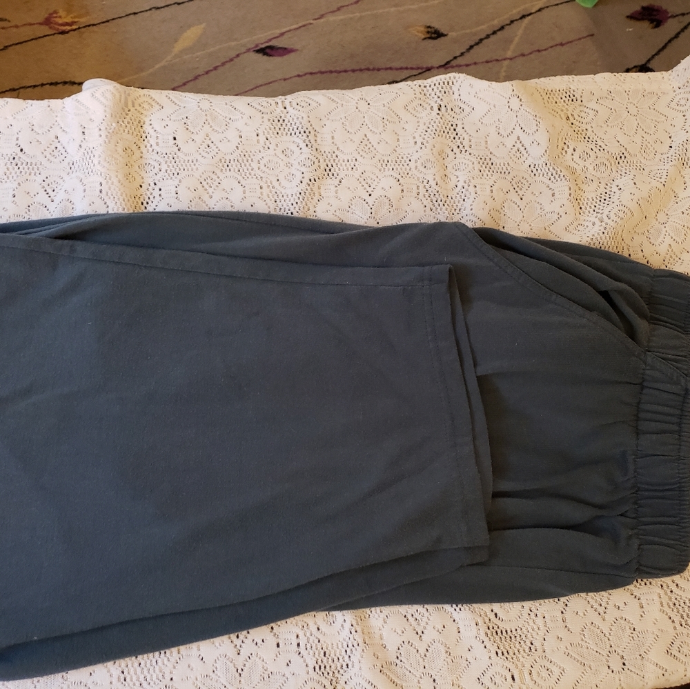 Bobbie Brooks pants